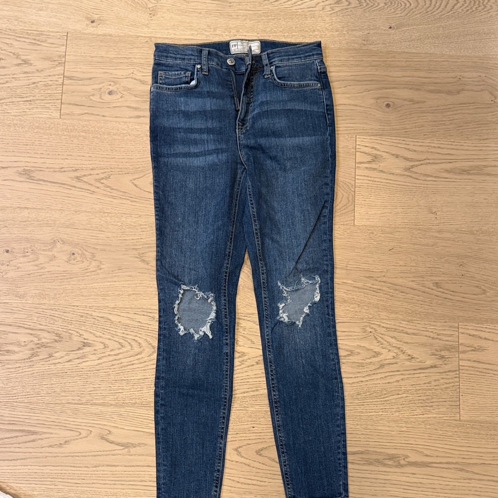 Free People Dark Blue Distressed Knee Skinny Jeans 27